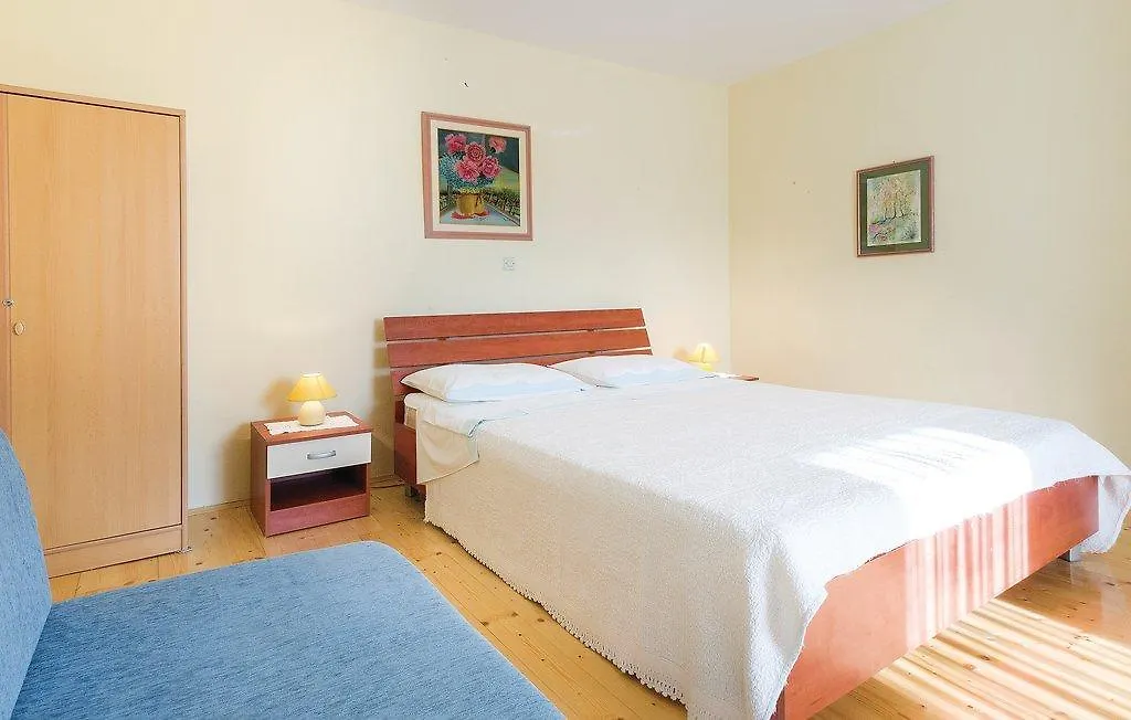 Apartments Rov 722 Medulin Croatia